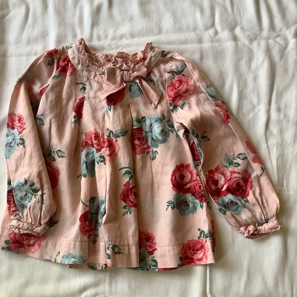 Girl’s Pink Flowered Top - Picture 1 of 4